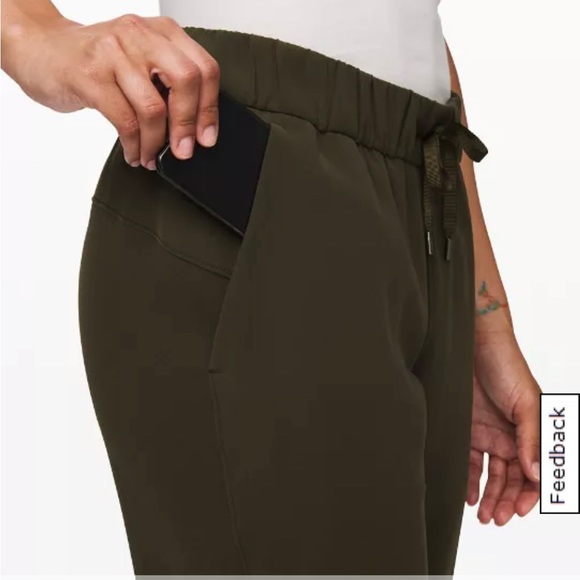NWT Lululemon On The Fly Jogger Woven Size 2 Dark Olive $118 - Picture 2 of 3